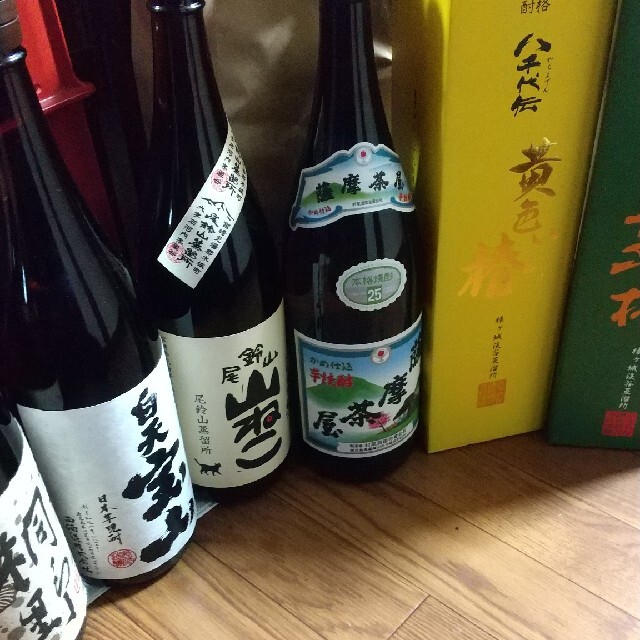 芋焼酎　一升瓶６本セット　白天宝山　山ねこ　薩摩茶屋桐野白八千代伝熟柿　黄色い椿 食品/飲料/酒の酒(焼酎)の商品写真