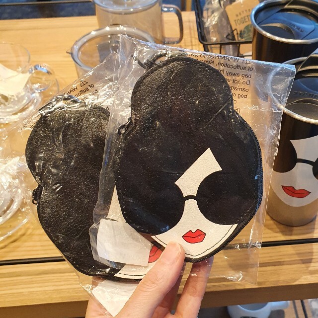 Starbucks Coffee(スターバックスコーヒー)の韓国スタバ★ Alice+Olivia コインケース レディースのファッション小物(コインケース)の商品写真