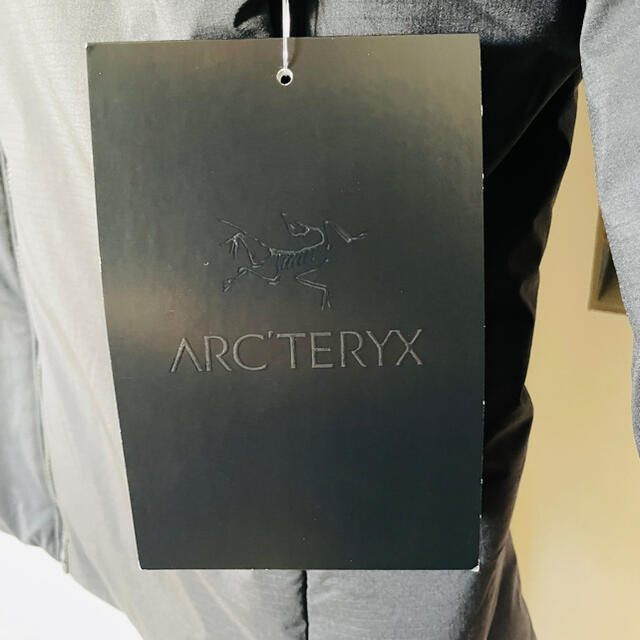 ARC'TERYX(アークテリクス)のアークテリクス アトムARフーディ　Atom AR Hoody ブラック　S メンズのジャケット/アウター(マウンテンパーカー)の商品写真