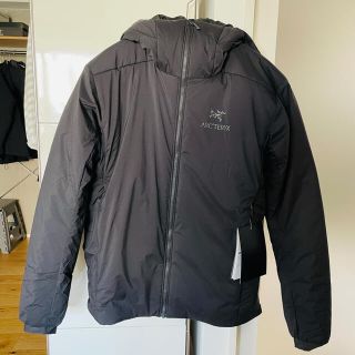 アークテリクス(ARC'TERYX)のアークテリクス アトムARフーディ　Atom AR Hoody ブラック　S(マウンテンパーカー)