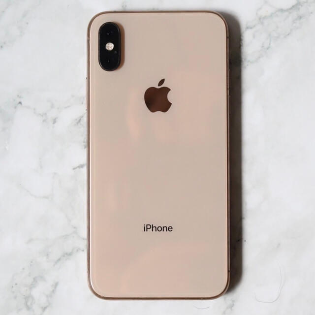 Apple(アップル)のiPhoneXS 256GB Gold SIMフリー 付属品完備【即日発送OK】 スマホ/家電/カメラのスマートフォン/携帯電話(スマートフォン本体)の商品写真