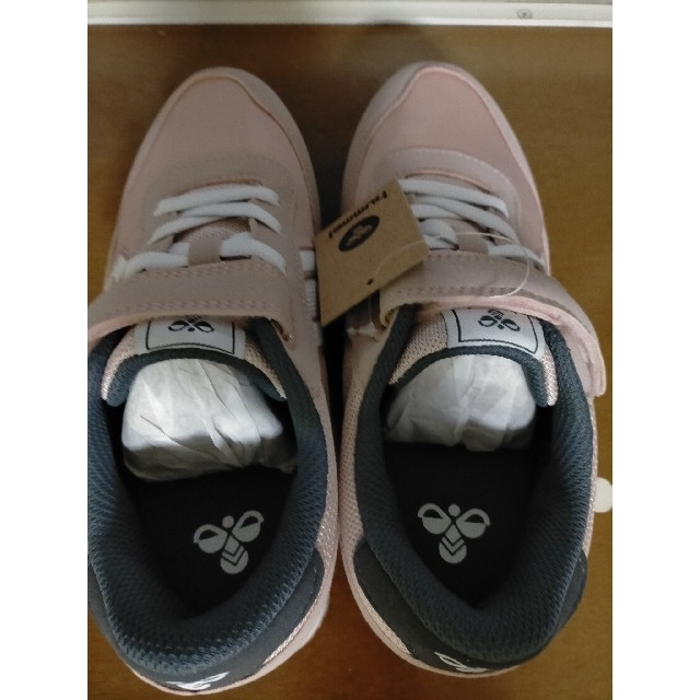 【大幅値下げ】hummel　ヒュンメル　スニーカー レディースの靴/シューズ(スニーカー)の商品写真