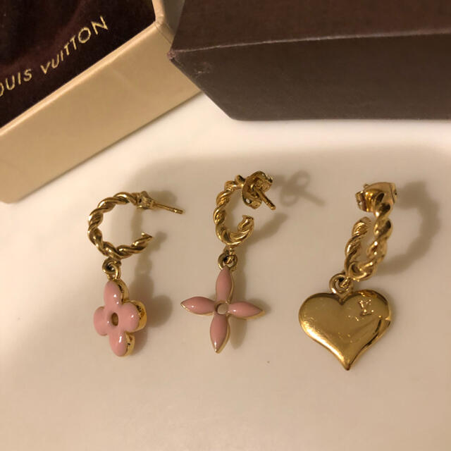 LOUIS VUITTON(ルイヴィトン)のLOUIS VUITTON ルイヴィトン ピアス レディースのアクセサリー(ピアス)の商品写真