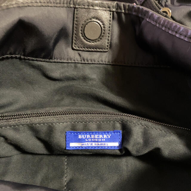 BURBERRY BLUE LABEL(バーバリーブルーレーベル)のBURBERRYBLUELABELバーバリー 2way ショルダーバッグ 多機能 メンズのバッグ(ショルダーバッグ)の商品写真