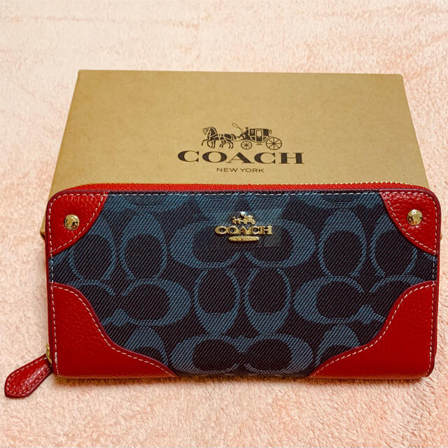 coach 長財布　 ❤️シグネチャー柄　  ブラック　レッド❤️ファッション小物