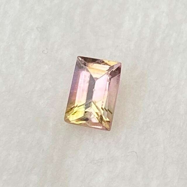 ブラジル産 バイカラートルマリン スクエア ルース 0.50ct