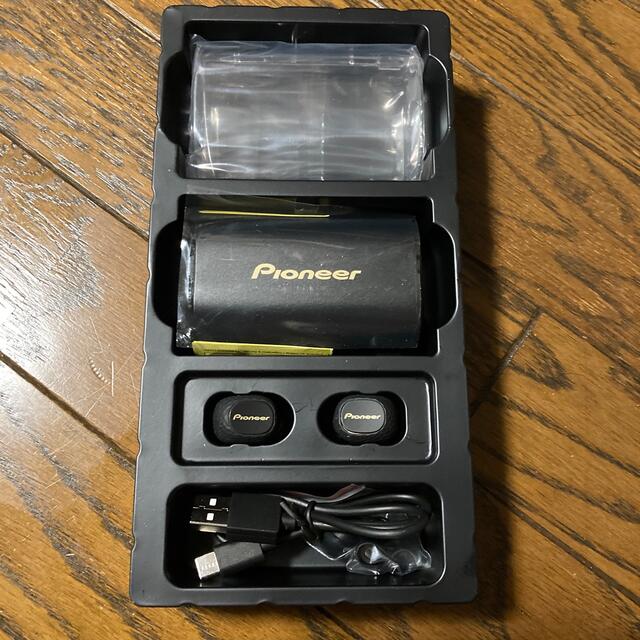 Pioneer(パイオニア)のPioneer C8 truly wireless 完全ワイヤレスイヤホン CO スマホ/家電/カメラのオーディオ機器(ヘッドフォン/イヤフォン)の商品写真