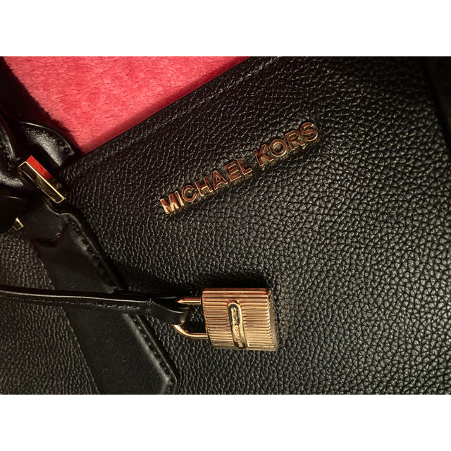 Michael Kors(マイケルコース)のMICHAEL KORS レディースのバッグ(ショルダーバッグ)の商品写真