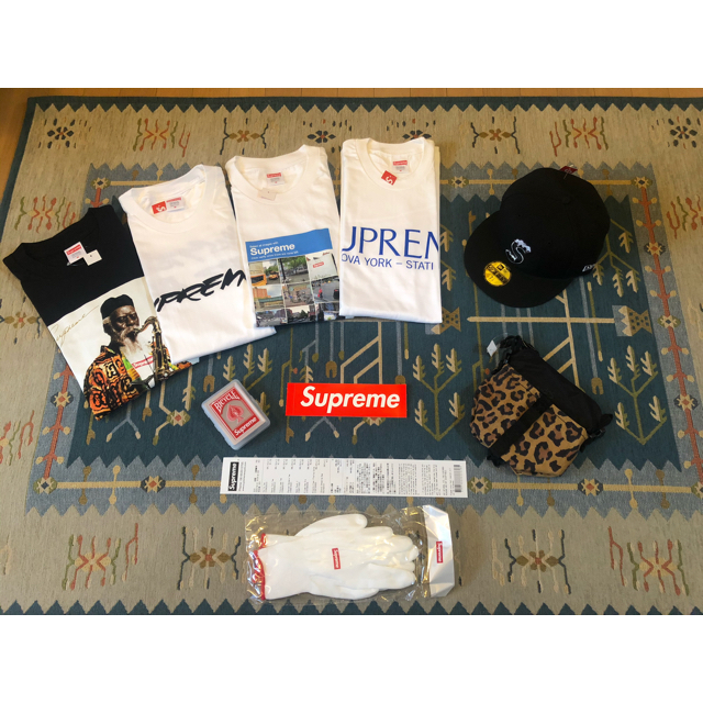 Supreme(シュプリーム)のSupreme Futura Logo Tee White M メンズのトップス(Tシャツ/カットソー(半袖/袖なし))の商品写真