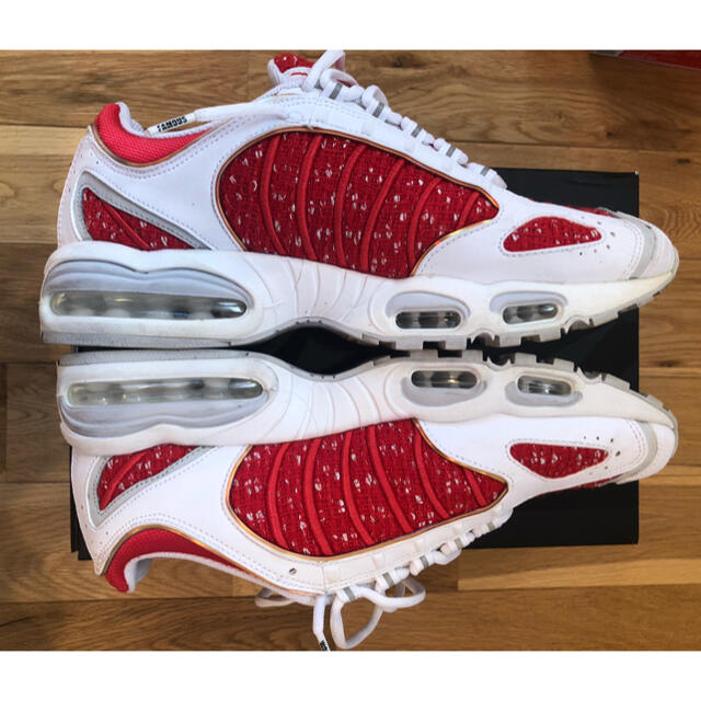 Supreme(シュプリーム)のSUPREME × NIKE AIR MAX TAILWIND 4 RED メンズの靴/シューズ(スニーカー)の商品写真