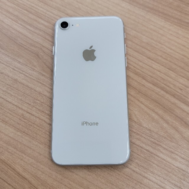 iPhone 8 Silver 64 GB docomo