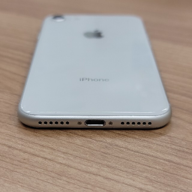 iPhone 8 Silver シルバー 64GB docomo ドコモ 3
