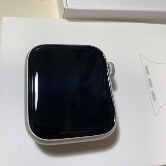 Apple Watch(アップルウォッチ)のApple Watch SE(GPSモデル) メンズの時計(腕時計(デジタル))の商品写真