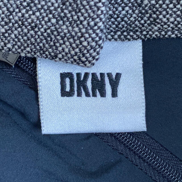 DKNY(ダナキャランニューヨーク)のDKNY他4点まとめタイトスカート 膝丈 ウール グレー ツイード  レディースのスカート(ひざ丈スカート)の商品写真