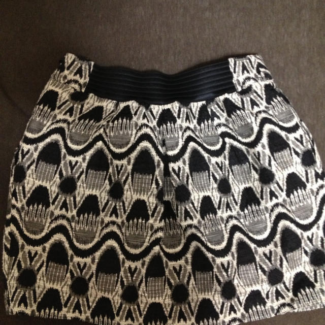 STUNNING LURE(スタニングルアー)のジャガードスカート レディースのスカート(ミニスカート)の商品写真