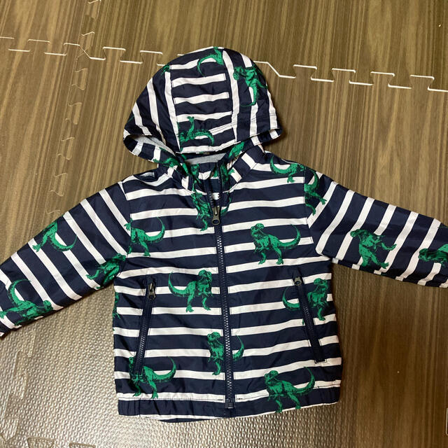 babyGAP(ベビーギャップ)のGAP ウィンドブレーカー　80 キッズ/ベビー/マタニティのキッズ服男の子用(90cm~)(ジャケット/上着)の商品写真