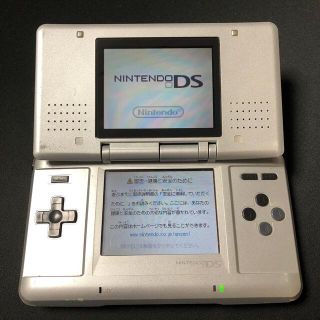 ニンテンドーDS(ニンテンドーDS)の【ジャンク】任天堂 DS プラチナシルバー(携帯用ゲーム機本体)