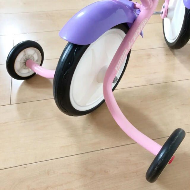 Radio Flyer ラジオフライヤー 三輪車 四輪車 ピンク キッズ/ベビー/マタニティの外出/移動用品(三輪車)の商品写真