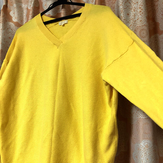 HusHush(ハッシュアッシュ)の黄色　長袖トップス レディースのトップス(カットソー(長袖/七分))の商品写真