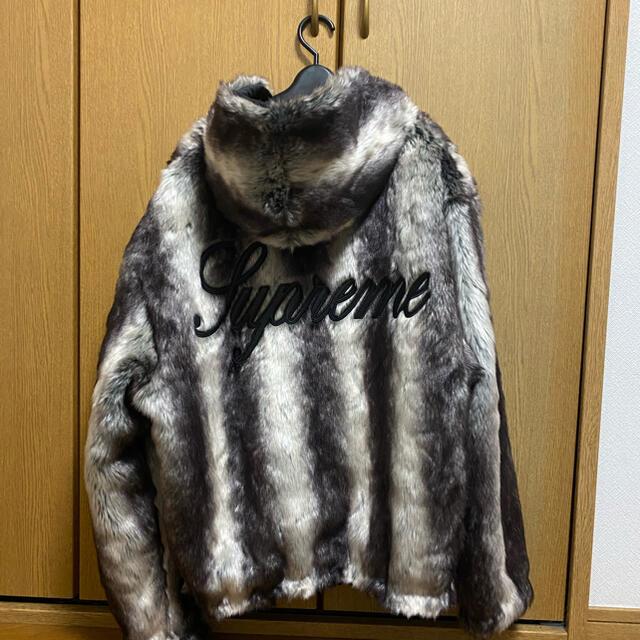 supreme ファージャケット