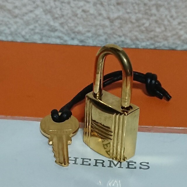 レディース HERMES ゴールド カデナパドロック南京錠鍵付き！ （1月 ...