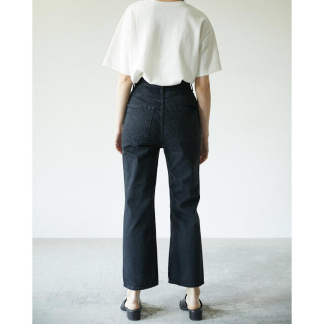 BLACK by moussy(ブラックバイマウジー)のTOTO様専用　MATARI black denim レディースのパンツ(デニム/ジーンズ)の商品写真