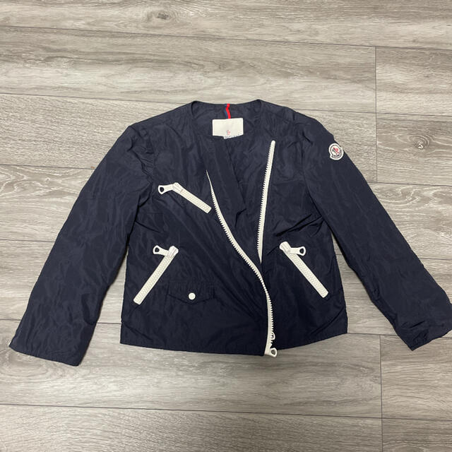 MONCLER(モンクレール)のモンクレール　ノーカラージャケット レディースのジャケット/アウター(ノーカラージャケット)の商品写真