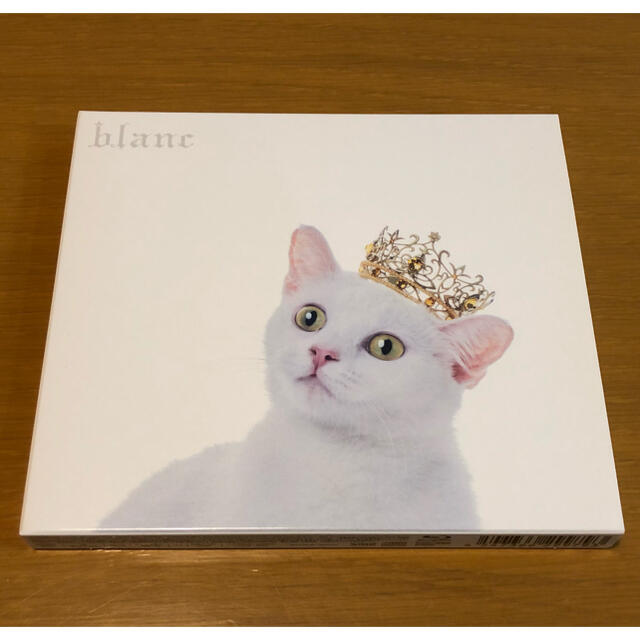 AIMER(エメ)のnicoさん専用 Aimer BEST SELECTION 白黒セット エンタメ/ホビーのCD(ポップス/ロック(邦楽))の商品写真