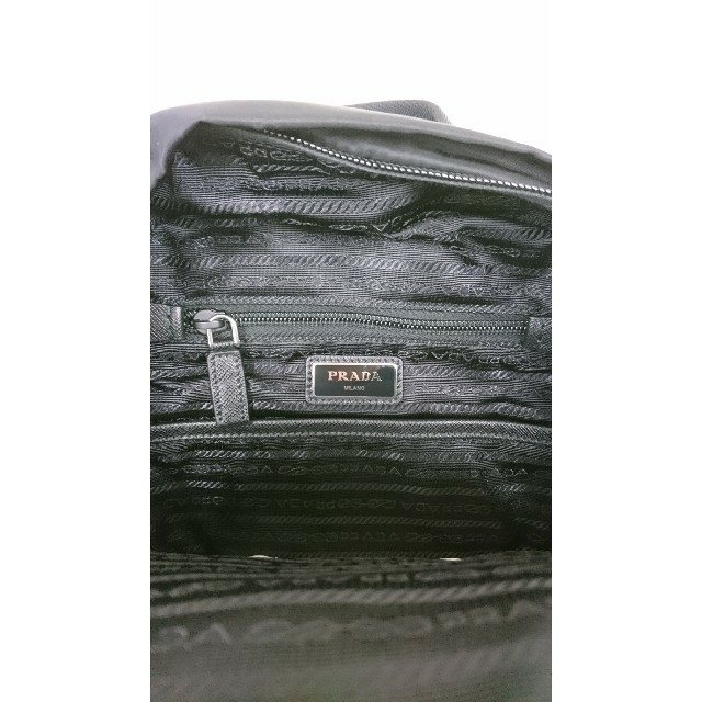 PRADA(プラダ)の新品本物PRADAボディバッグTESSUTO STAMPAT ROSSO     メンズのバッグ(バッグパック/リュック)の商品写真