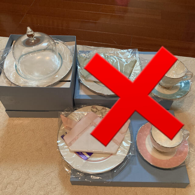 NARUMI(ナルミ)のriku様専用〜新品　未使用　ナルミ　ケーキカバー付きケーキ皿のみ インテリア/住まい/日用品のキッチン/食器(食器)の商品写真