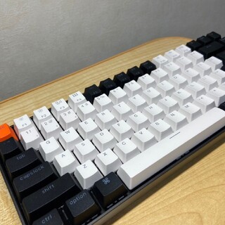 Keychronk2 RGB Red switch  hot swappable(PC周辺機器)
