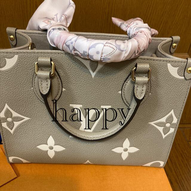 LOUIS VUITTON(ルイヴィトン)のTKTK様ご専用☆新品☆ルイ・ヴィトン　オンザゴーPM  レディースのバッグ(ハンドバッグ)の商品写真