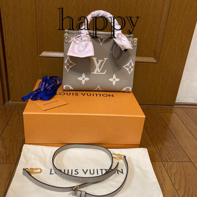 LOUIS VUITTON(ルイヴィトン)のTKTK様ご専用☆新品☆ルイ・ヴィトン　オンザゴーPM  レディースのバッグ(ハンドバッグ)の商品写真