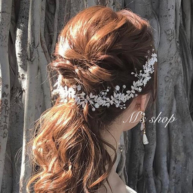 小枝 クリスタル ビジュー シルバー ヘアアクセサリー結婚式髪飾り ◇新品 ハンドメイドのウェディング(ヘッドドレス/ドレス)の商品写真