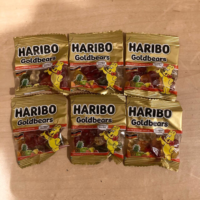 Golden Bear(ゴールデンベア)の新品 HARIBO ハリボーグミ ミニ10g×6袋 ゴールドベア コストコ 食品/飲料/酒の食品(菓子/デザート)の商品写真