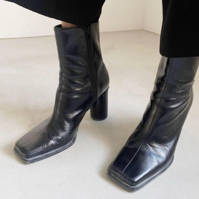 Ameri VINTAGE(アメリヴィンテージ)のAmeri◆UNDRESSED DIMENSIONAL SQUARE BOOTS レディースの靴/シューズ(ブーツ)の商品写真