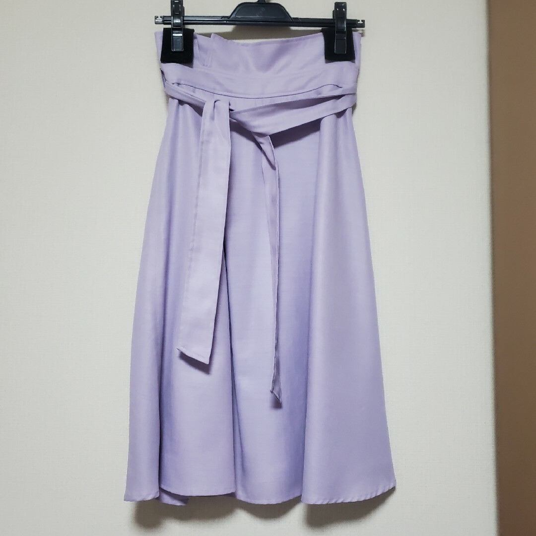 Feroux(フェルゥ)の新品　フェルゥ　スカート　きれいなパープル　❀ レディースのスカート(ひざ丈スカート)の商品写真