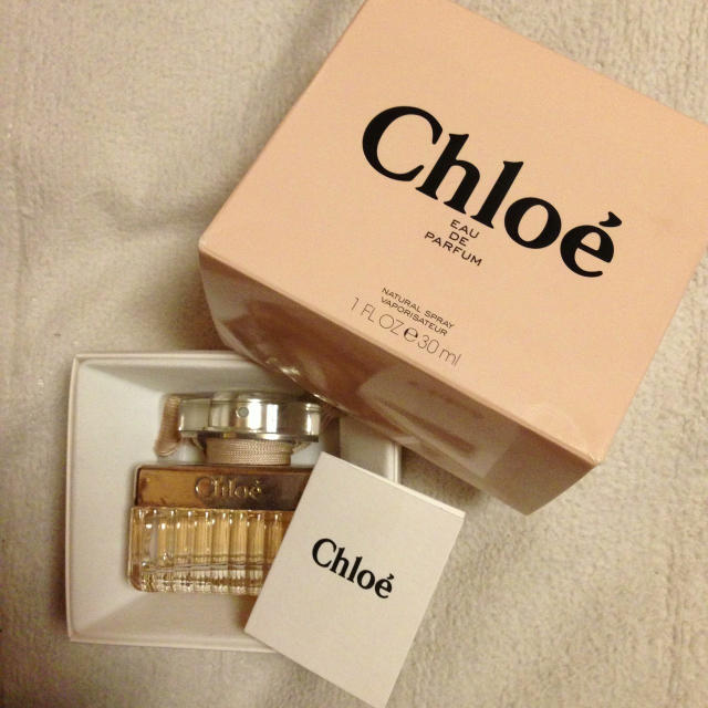 Chloe(クロエ)のChloe 香水 30ml コスメ/美容の香水(香水(女性用))の商品写真