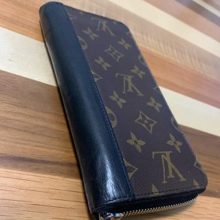 ルイヴィトン(LOUIS VUITTON)のLOUIS VUITTONマカサー長財布(長財布)