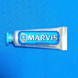 マービス(MARVIS)の未使用未開封　MARVIS AQUATIC MINT 25ml 1.3oz(歯磨き粉)