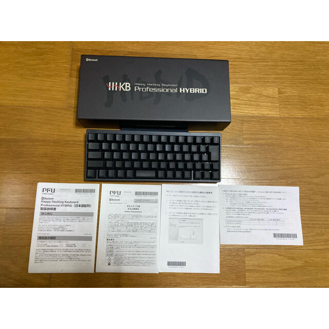 富士通(フジツウ)のHHKB Professional HYBRID Type-S 日本語配列／墨 スマホ/家電/カメラのPC/タブレット(PC周辺機器)の商品写真