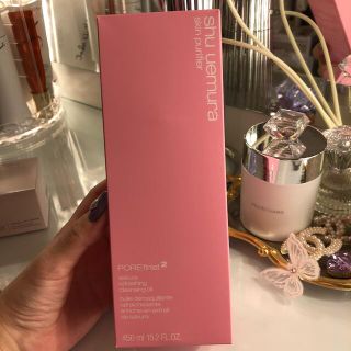 シュウウエムラ(shu uemura)のシュウ　ウエムラ　サクラ　クレンジング　新品(クレンジング/メイク落とし)