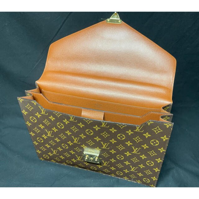 LOUIS VUITTON(ルイヴィトン)のルイヴィトン モノグラム　 セルヴィエット・コンセイエ   M53331 メンズのバッグ(ビジネスバッグ)の商品写真