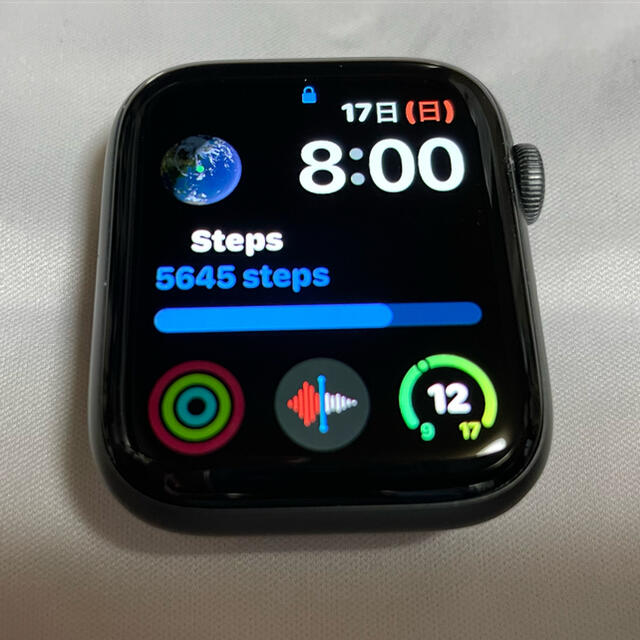 Apple Watch(アップルウォッチ)の出品本日夜まで ！アップルウオッチ 4 44mm GPS グレイ メンズの時計(腕時計(デジタル))の商品写真