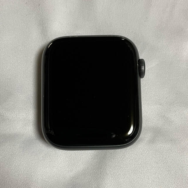 Apple Watch(アップルウォッチ)の出品本日夜まで ！アップルウオッチ 4 44mm GPS グレイ メンズの時計(腕時計(デジタル))の商品写真
