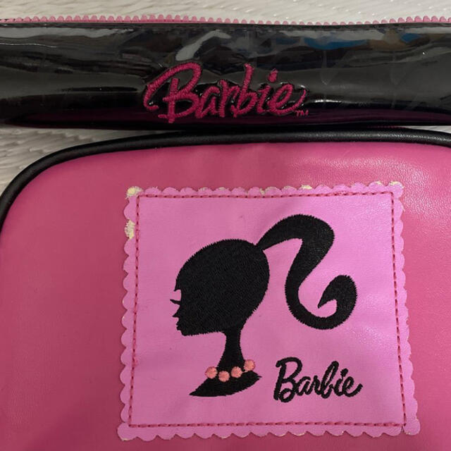 Barbie(バービー)のBarbie ポーチ&ペンケース レディースのファッション小物(ポーチ)の商品写真