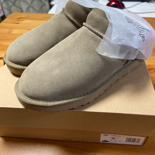 FRAMeWORK(フレームワーク)の新品FRAMeWORK 【UGG】 CLASSIC SLIPPER  25cm レディースの靴/シューズ(スリッポン/モカシン)の商品写真