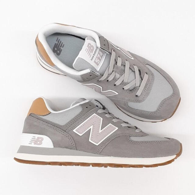 New Balance(ニューバランス)の【週末セール】ニューバランス WL574 NA2 24.5cm レディースの靴/シューズ(スニーカー)の商品写真