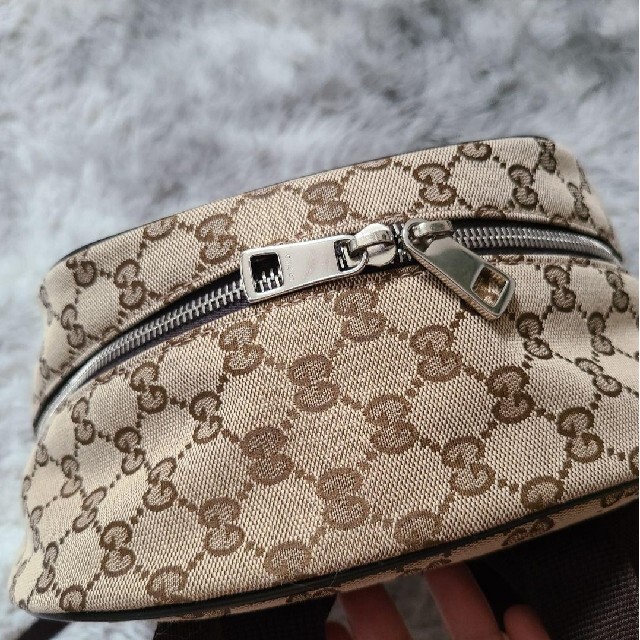 Gucci(グッチ)の正規品  GUCCI リュック GGロゴ レディースのバッグ(リュック/バックパック)の商品写真