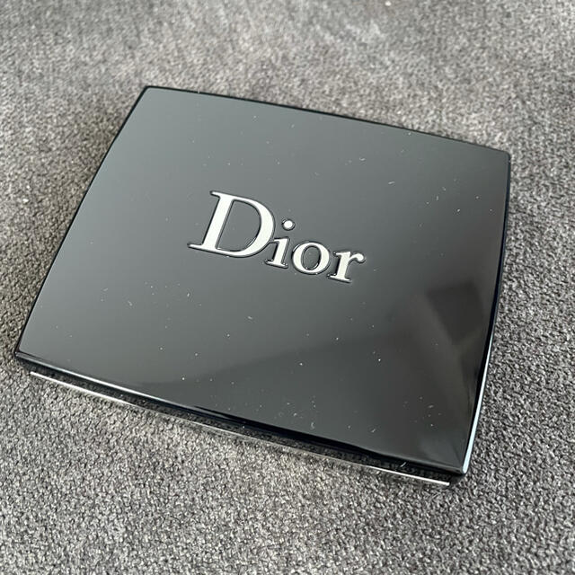 Christian Dior(クリスチャンディオール)のdior サンクルール　アイシャドウ コスメ/美容のベースメイク/化粧品(アイシャドウ)の商品写真